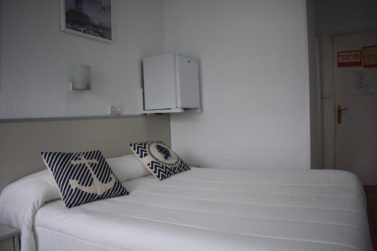 Hostal Lucy Santander Exterior photo